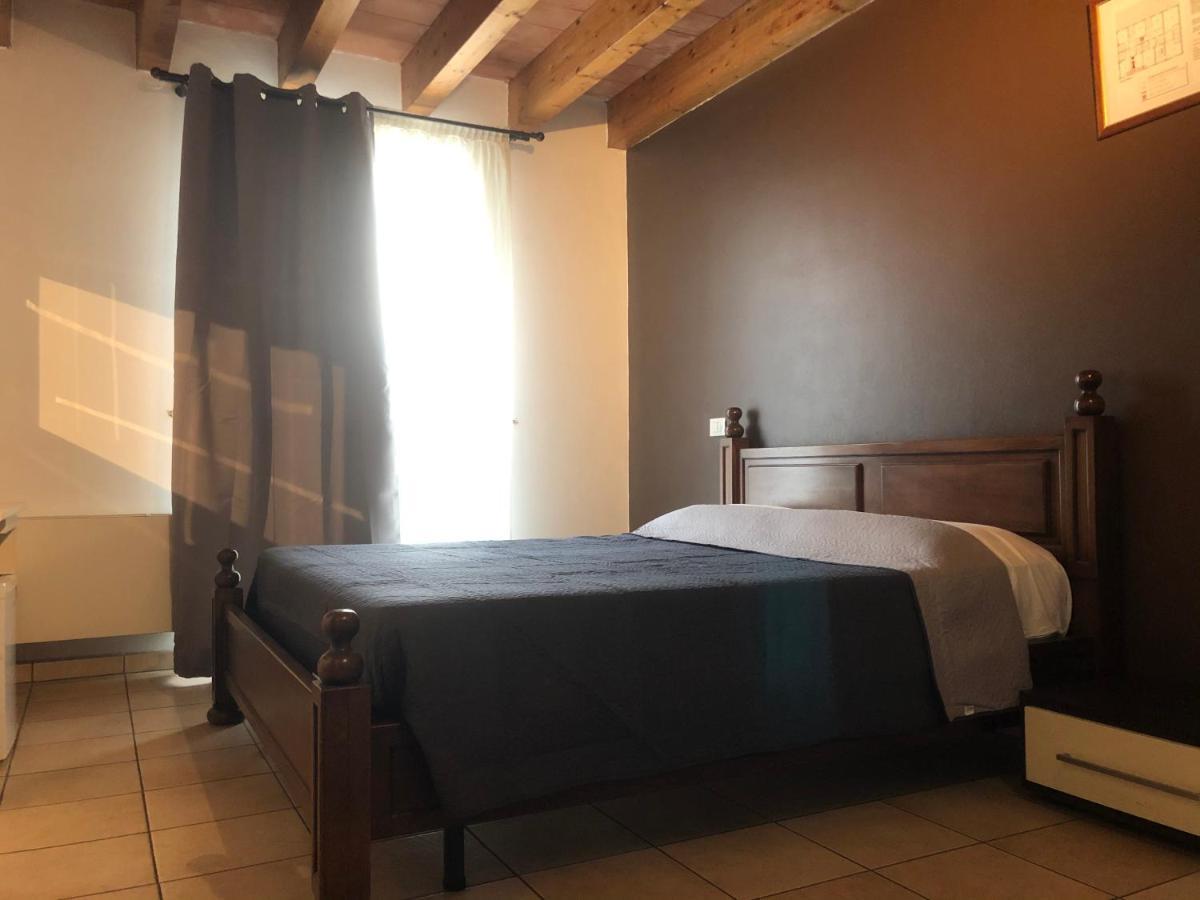 Hotel Il Borgo à Modène Extérieur photo
