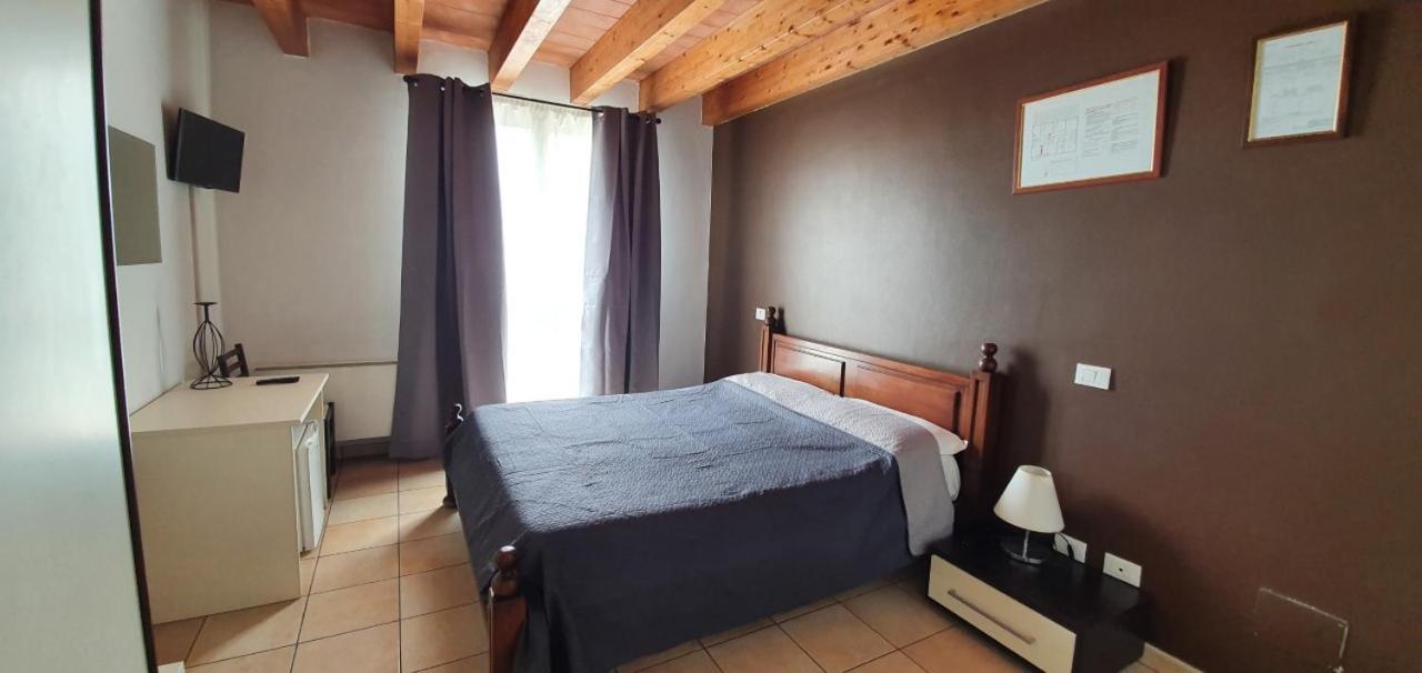 Hotel Il Borgo à Modène Extérieur photo