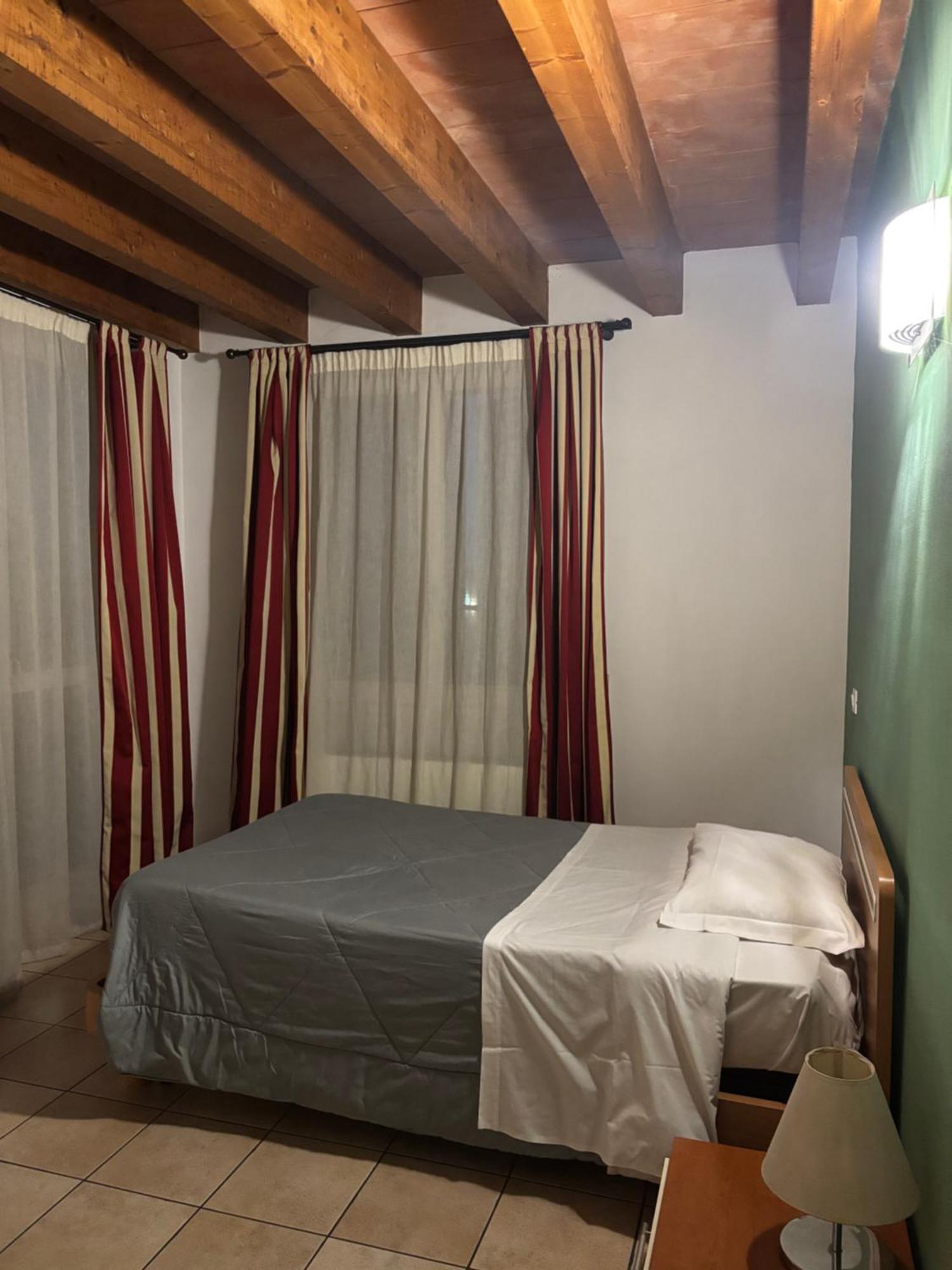 Hotel Il Borgo à Modène Extérieur photo